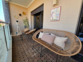 Bagatelle House 2